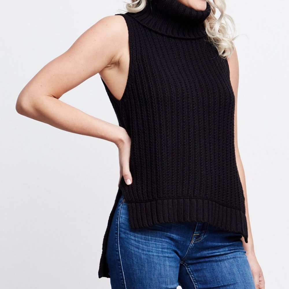 7 For All Mankind Black Sleeveless Turtleneck Sweater - Medium